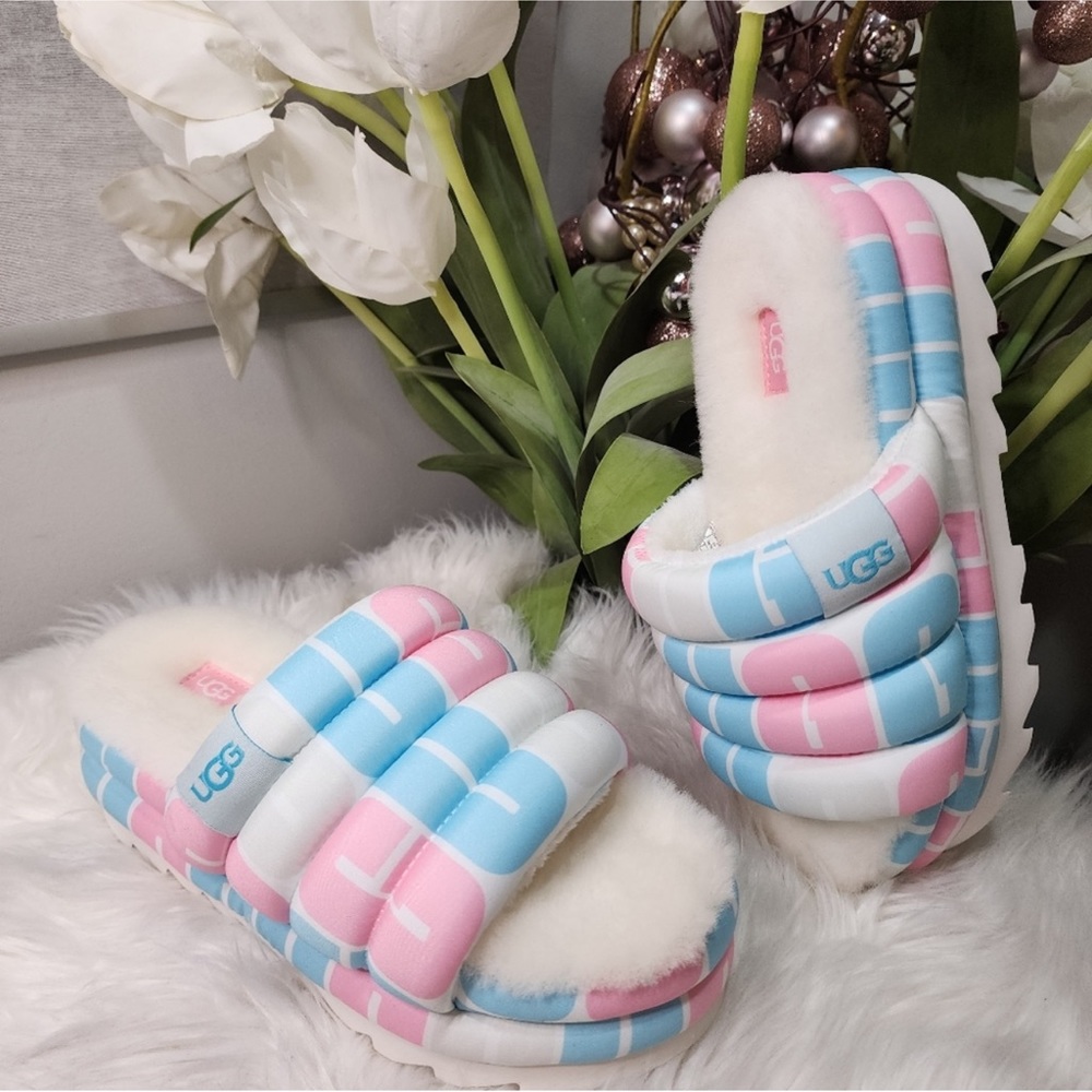🥷🏿🥷🏿🥷🏿UGG Pride Slide Slipper!!!! Brand new!!No box!